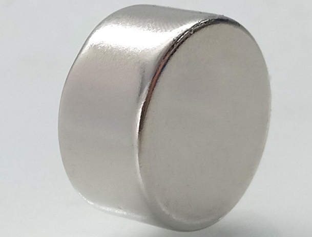 鐵氧體材料碾碎后的結(jié)構(gòu)特性分析